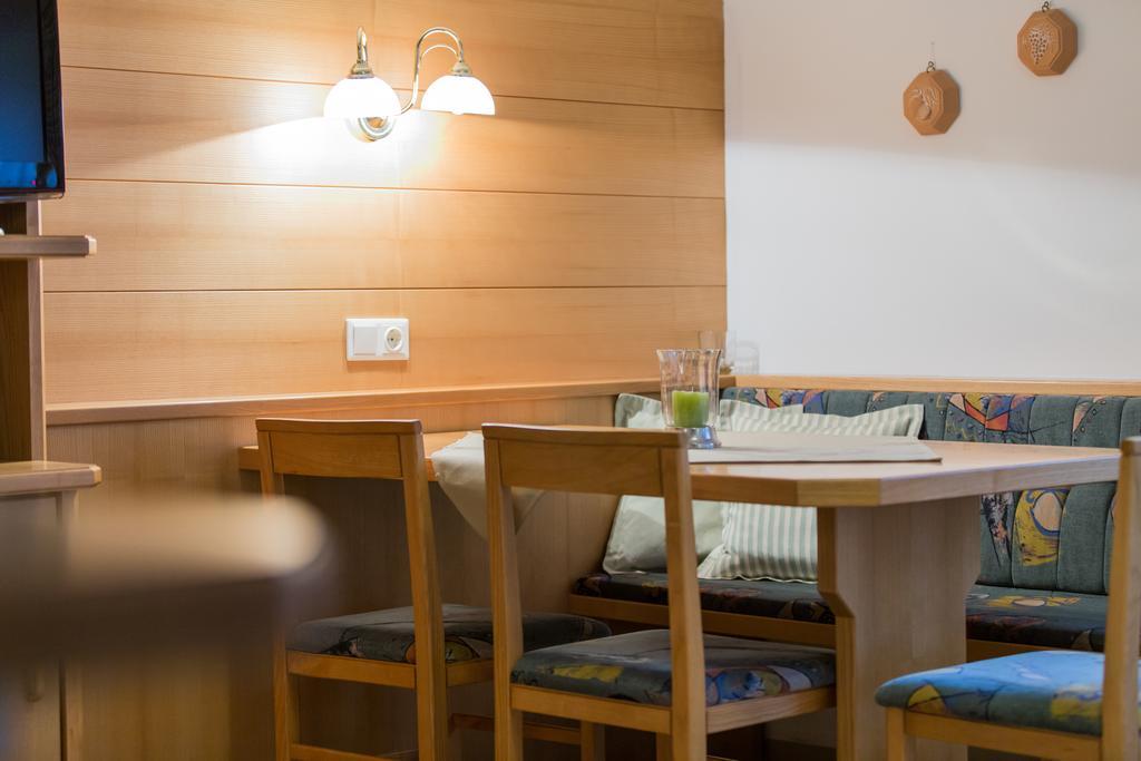 Pension Nigella Neustift im Stubaital Exterior foto